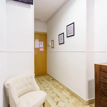 Hotel Boutique Reina Mora 2*