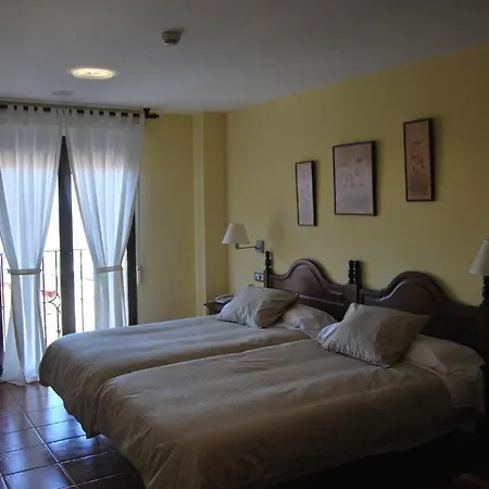 Encina Centenaria Hotell