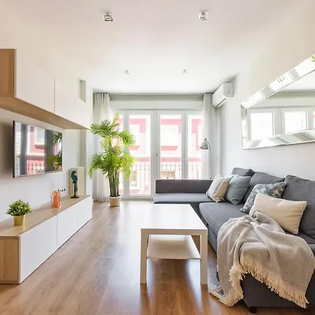 Apartamento Centrico Parking Aire Acondicionado Y Wifi *