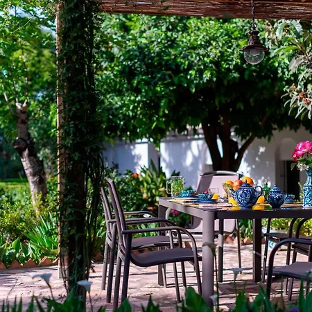 Genteel Carmen Del Cipres Casa de Férias *