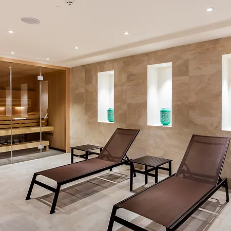 Eurostars Puerta Real Hotel