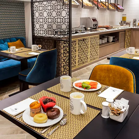 Eurostars Puerta Real 4* Grenade