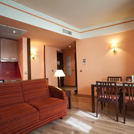 Gran Via 44 Otel 4*