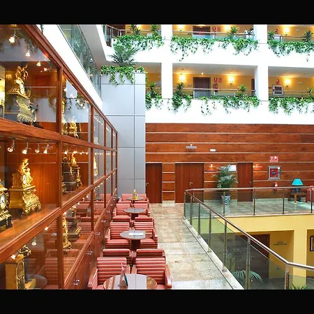 Otel Senator 4*