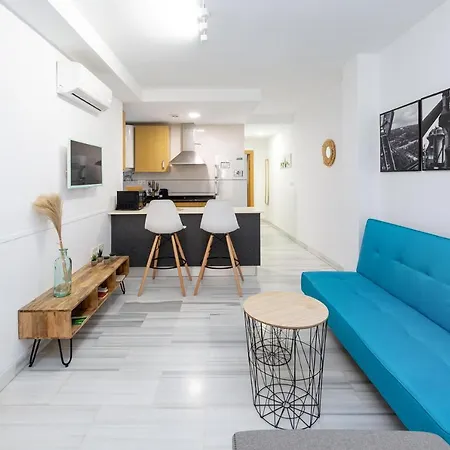 Grace - 3 Bedroom Centre Apartment *