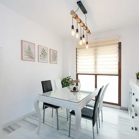 Grace - 3 Bedroom Centre Apartment