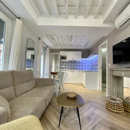 Apartamento Tuguest Santa Paula Granada