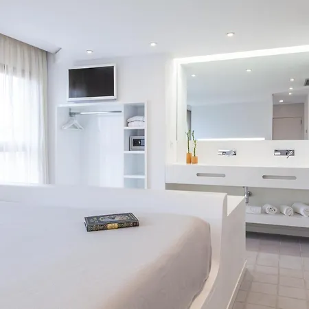 Macia Five Senses & 3*