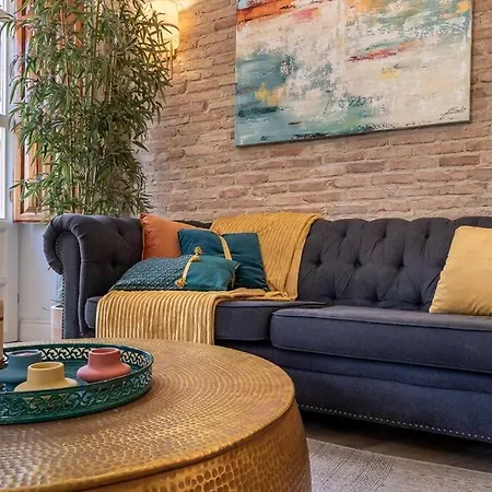 Ch Elvira Luxury * Granada