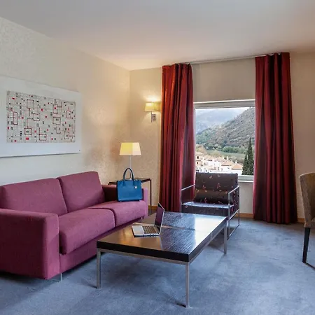 Macià Real De La Alhambra Hotel 4*