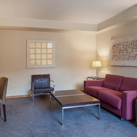 Hotel Macià Real De La Alhambra 4*
