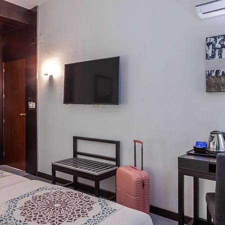 Maciá Plaza Hotel 2*