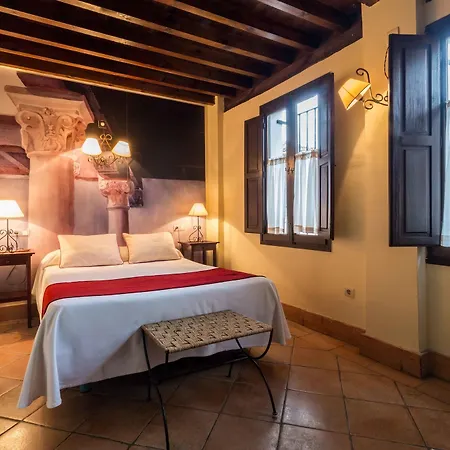 Casa Del Capitel Nazari Otel