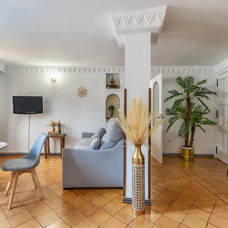 Adanar-apartamentos Muralla Ziri