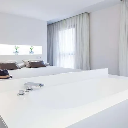 Five Senses And Hotel Granada