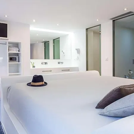 Hotel Five Senses And