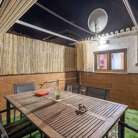 Con Terraza A 4 Minutos De La Catedral アパート グラナダ