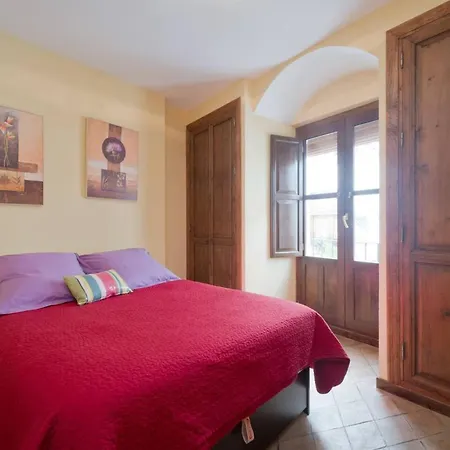 Holiday home Comfortable House In With Private Parking