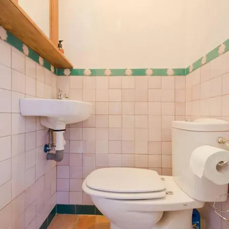 Comfortable House In With Private Parking Holiday home Granada