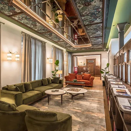 Palacio Gran Via, A Royal Hideaway