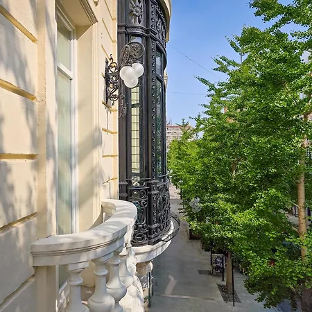 Otel Palacio Gran Via, A Royal Hideaway 5*