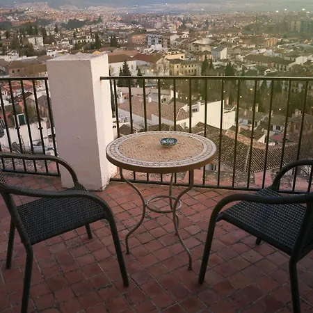 Hotel Carmen De La Alcubilla Del Caracol