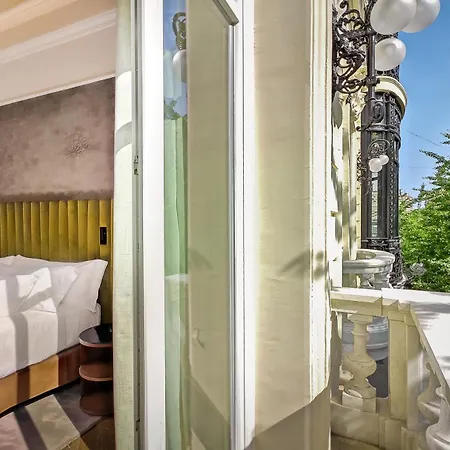 Otel Palacio Gran Via, A Royal Hideaway 5*