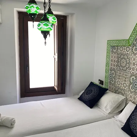 Patrimonio Arabe Vista A La Alhambra 게스트하우스 *
