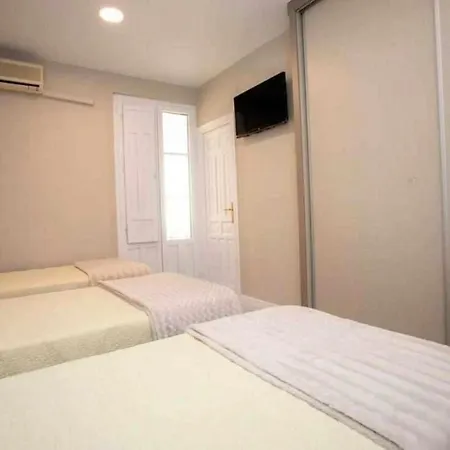 فندق Viena Plaza Nueva غرناطة