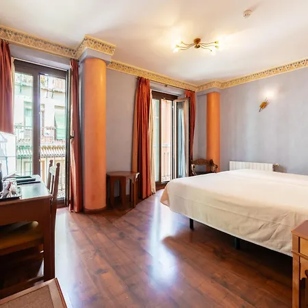 Del Toro 3* Granada