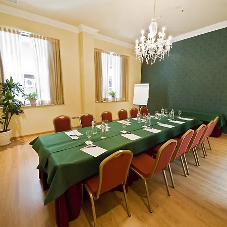 Otel Senator 4*