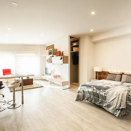 Center Modern Loft *
