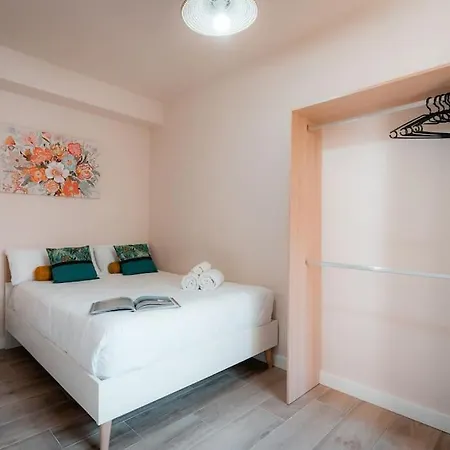 Apartment Qh Caldeleria Vieja *