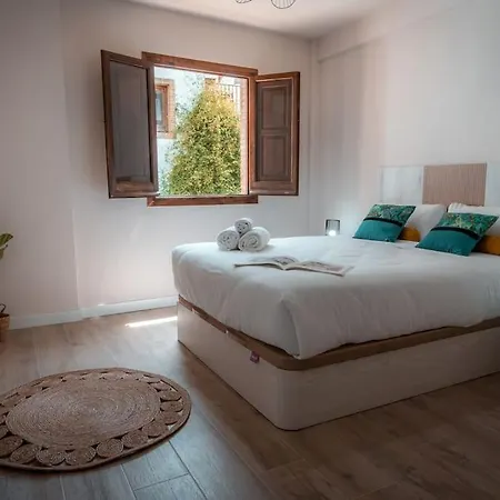 Apartment Qh Caldeleria Vieja *