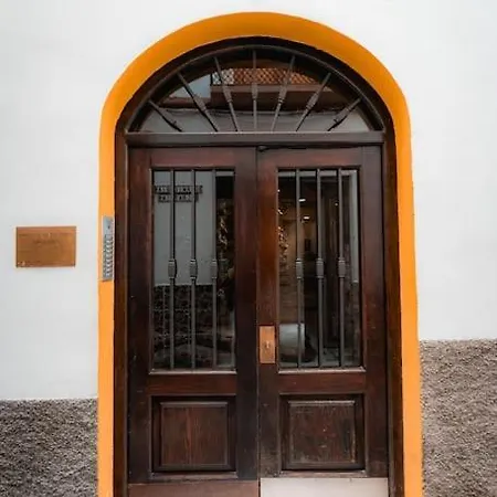 Apartment Qh Caldeleria Vieja