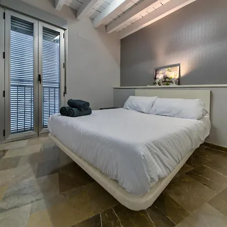 En Casco Historico Con Terraza Comunitaria Y Parking Opcional 아파트
