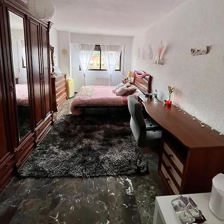 Habitacion Amplia Y Luminosa Homestay