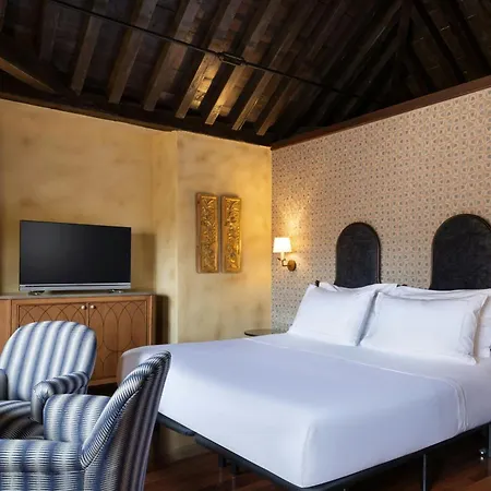 Palacio De Santa Paula, Autograph Collection 5*