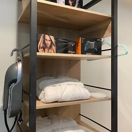 Hostal Futurotel Space