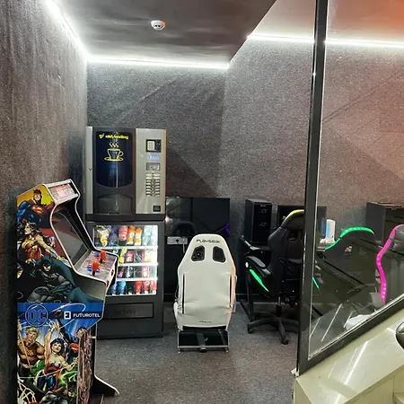 Hostal Futurotel Space