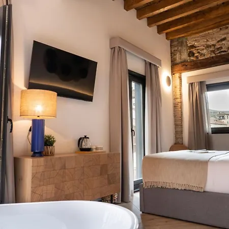 Amiras Homes Collection Hotel *