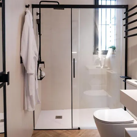 Amiras Homes Collection *