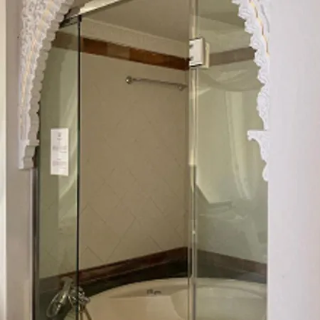 Adanar-apartamentos Muralla Ziri Apartament