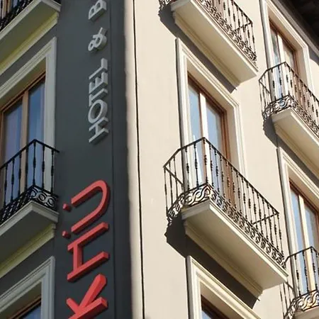 Khu Hotel
