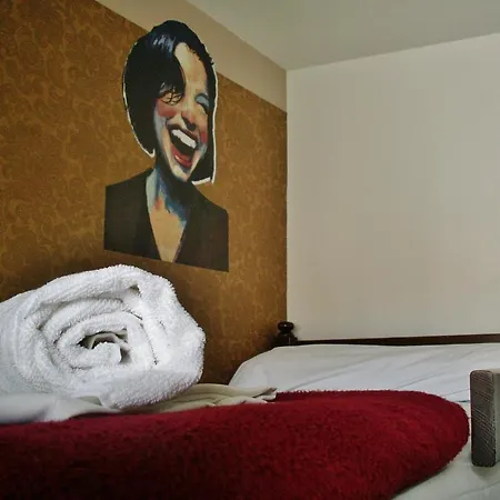 Oasis Backpackers' Granada