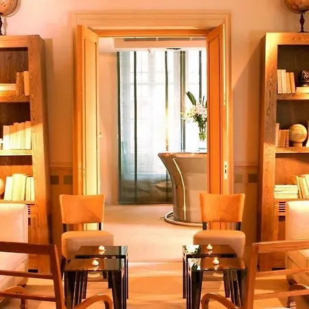 Oniria Hotel 4*
