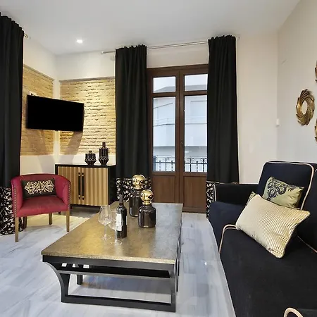 Suites Gran Via Capilla Real