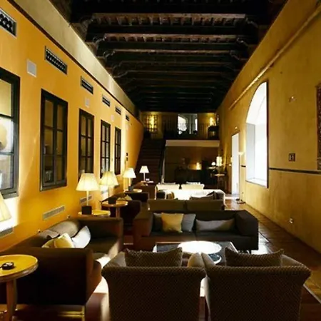 Palacio De Santa Paula, Autograph Collection