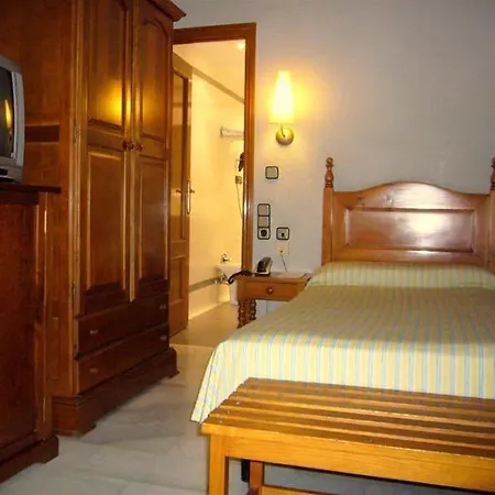 Hotel Eurostars Puerta Real