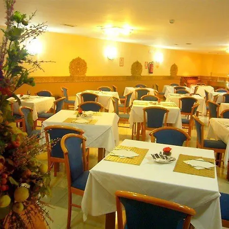 Eurostars Puerta Real 4*